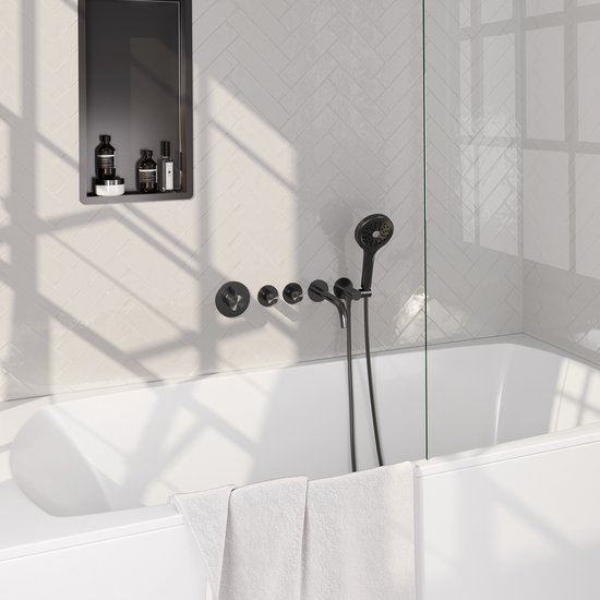 Brauer Gunmetal Carving Bath Tap Built-in – garniture de douche – bec de 20cm – partie encastrable – 3 boutons de sculpture – douchette ronde 3 positions – PVD – gunmetal brossé