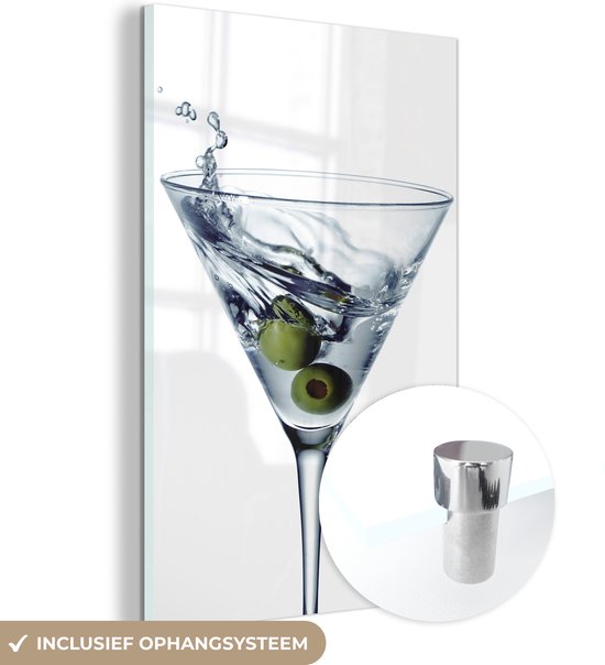 Délicieux martini aux deux olives Plexiglas 80×120 cm – Tirage photo sur Glas (décoration murale en plexiglas)