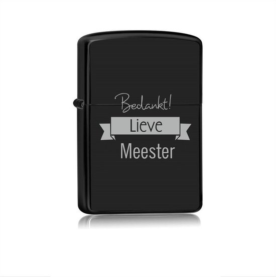 Briquet Zwart – Merci Cher Maître