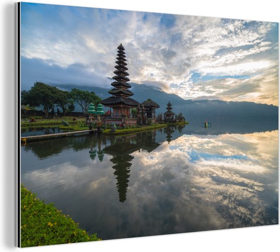 Décoration murale métal – Peinture aluminium industrielle – Lever de soleil au temple de Bratan – 150×100 cm – Dibond – Photo sur aluminium – Décoration murale industrielle – Pour le salon/chambre