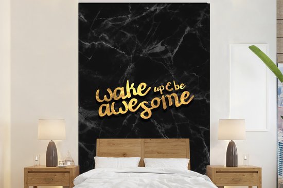 Behang – Fotobehang Quotes – Cool – Goud – Zwart – Breedte 170 cm x hoogte 260 cm