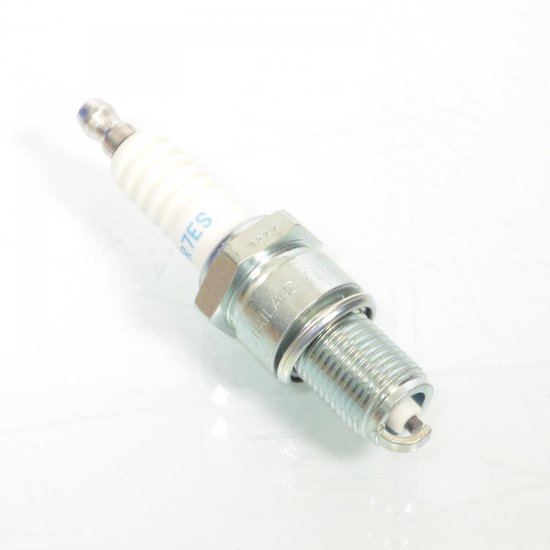 Bougie d&rsquo;allumage NGK pour Moto Yamaha 500 XV Après 1993 Neuf