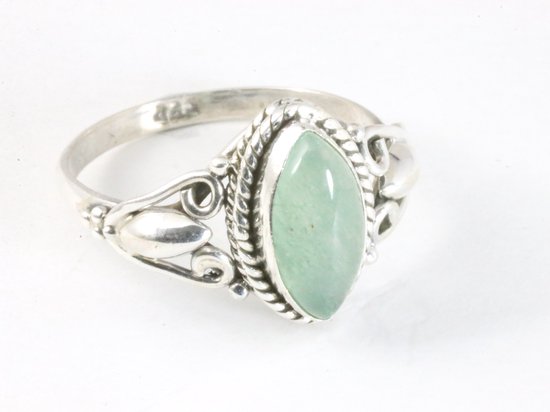 Bague en argent finement travaillée avec aventurine verte – taille 18,5