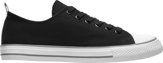 Basket en toile noire avec le modèle Byles taille 43