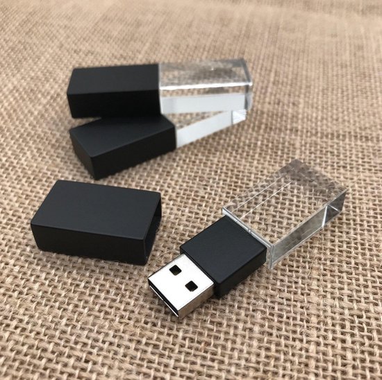 Clé USB en cristal avec capuchon en métal noir 8 Go – Glas usb en verre, clé usb en verre,