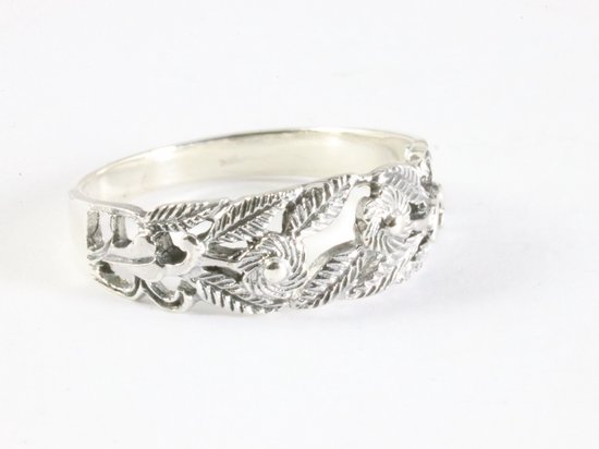 Bague en argent ajourée – taille 17