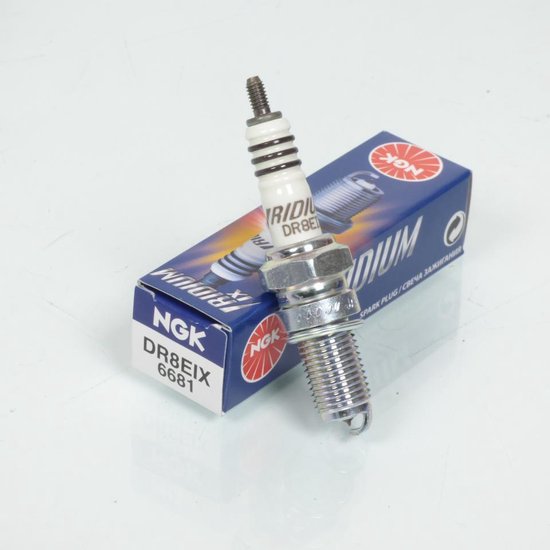 Bougie d&rsquo;allumage NGK pour Moto BMW 650 F Cs 2002 à 2006 Neuf