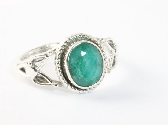 Bague ajourée en argent avec émeraude – taille 17,5